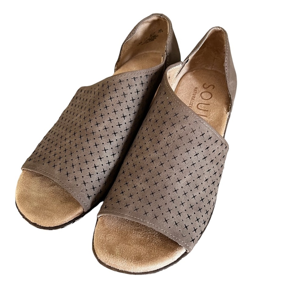 SOUL Naturalizer Brown Cutout Open-Toe Flats Size 6.5 - Picture 3 of 6